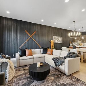 Three-Bedroom Deluxe Apartment